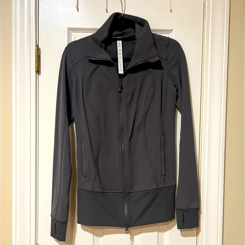 Lululemon Gray X5 Zip Up. Like new!!